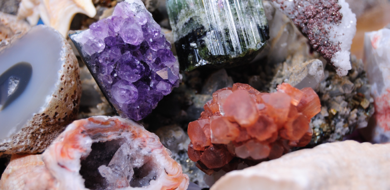 Beware of the Fake Gems: The Rise of Counterfeit Crystal Gemstones